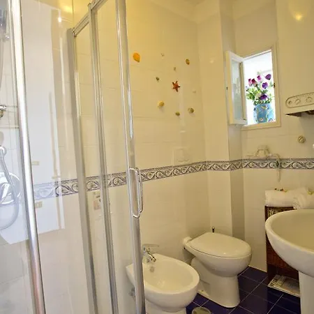 Apartment Casa Scarlatti 110 *